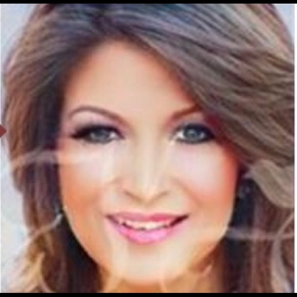 Meet your Posher, Gena - Picture 1 of 1